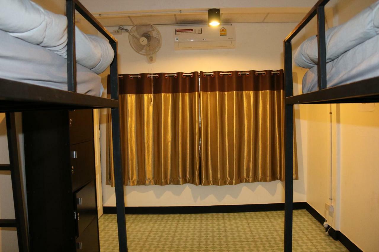 Family Home 2 Chiangmai (Adults Only) Chiang Mai Bagian luar foto
