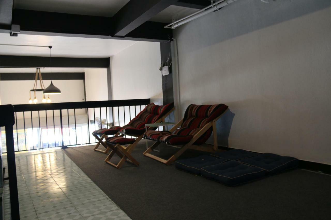 Family Home 2 Chiangmai (Adults Only) Chiang Mai Bagian luar foto